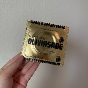 Oliviasade safety first cardholder